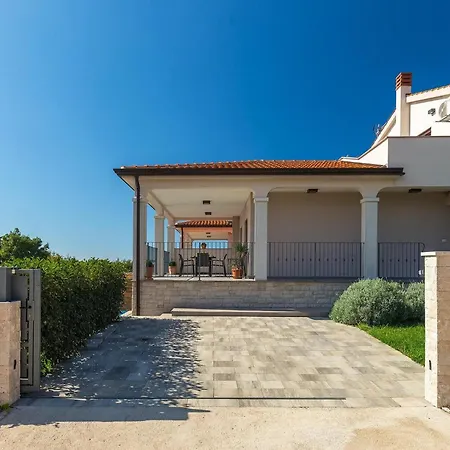 Sime Holiday home Porec